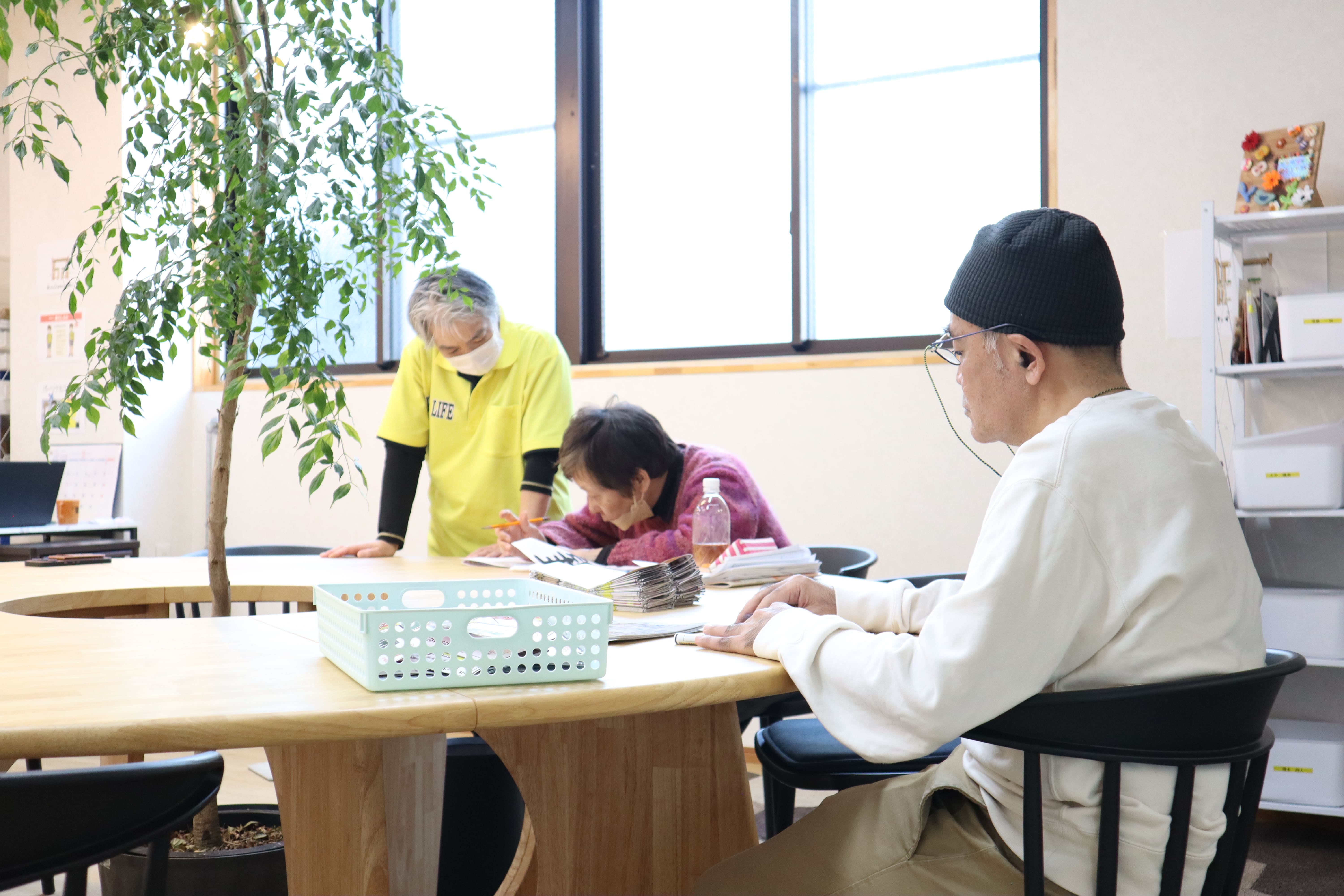 特定非営利活動法人 K.O.B.E 職場の様子